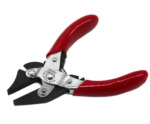 Maun Industries3.jpg Maun Industries3.jpg